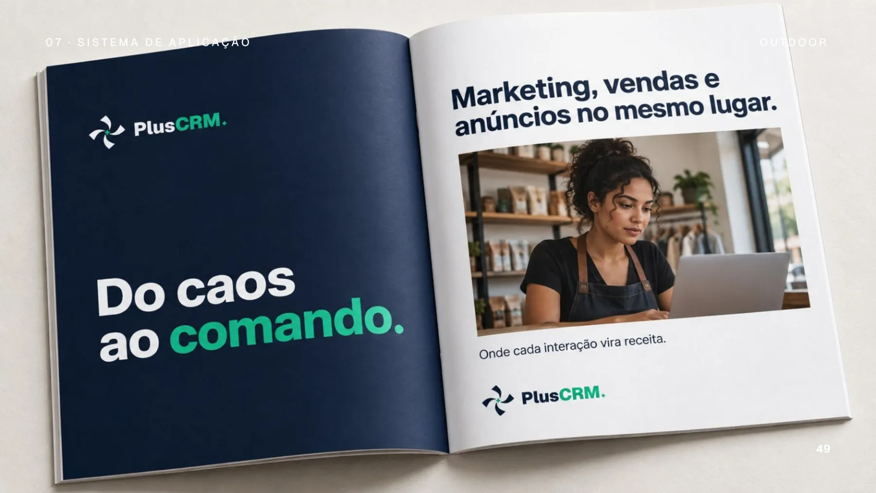 Brandbook da PlusCRM aberto: Do caos ao comando
